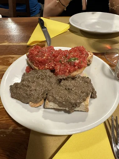 Crostini toscani con paté di fegatini