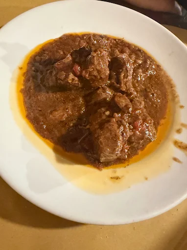 Peposo alla fornacina, spezzatino di manzo al pepe nero e Chianti